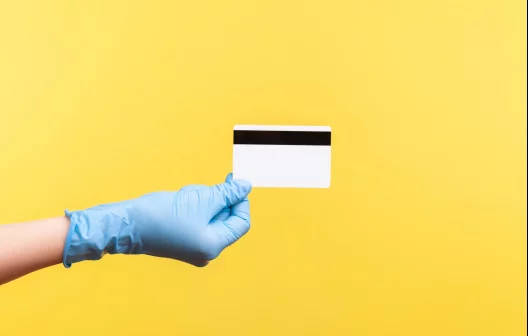 "Descubra os segredos para obter um cartão de crédito imediatamente!"