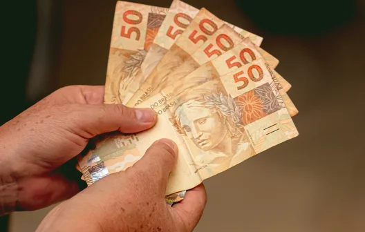 "Garanta seu empréstimo aprovado instantaneamente com essas dicas infalíveis e descubra as melhores empresas do mercado!"