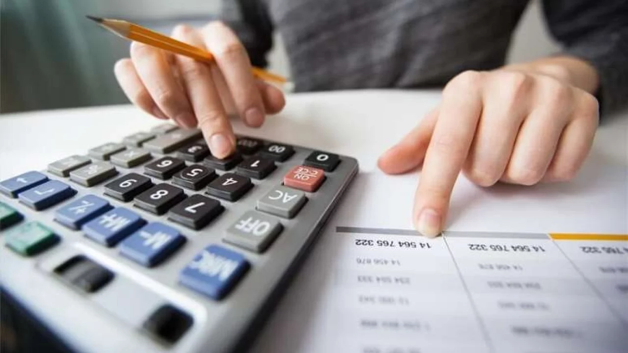 Como pagar as contas em dia? Confira dicas e ferramentas