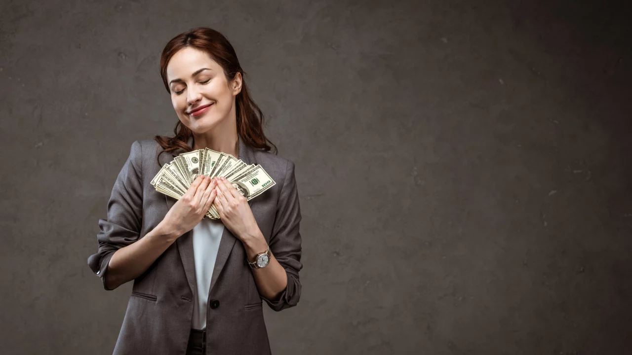 Existe empréstimo com depósito antecipado? Saiba identificar golpes