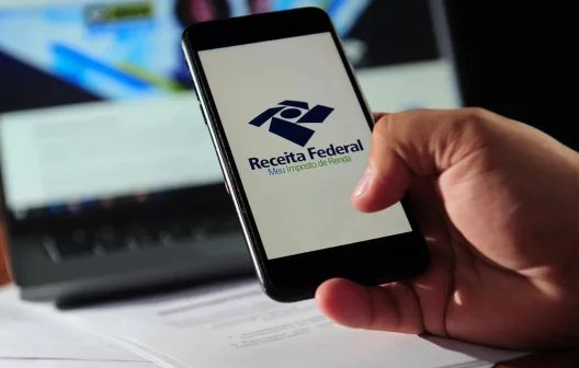 "Descubra como resolver suas pendências com a Receita Federal de forma simples e rápida!"