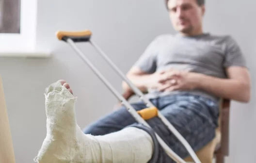 "Descubra como garantir seu auxílio incapacidade temporária - saiba quem pode solicitar!"