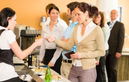 "Descubra os benefícios do cartão de refeição e otimize sua alimentação!"