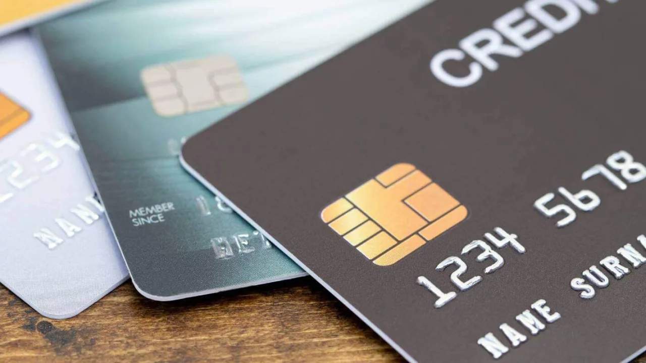 O que é anuidade do cartão? Saiba mais sobre essa cobrança