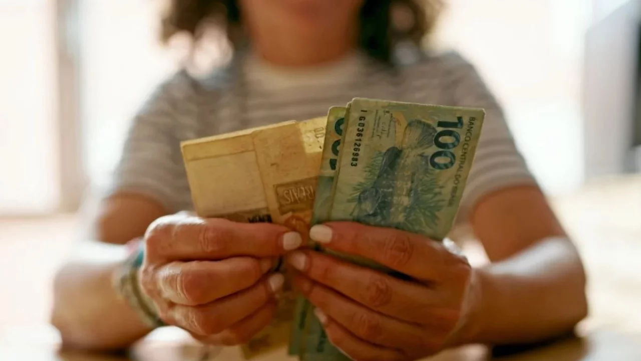 Quanto vou ganhar de 13º salário? Aprenda como calcular