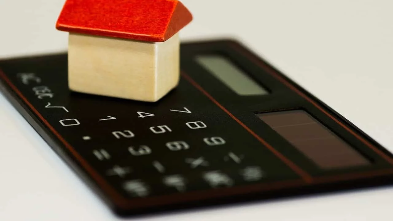 O que sai mais barato? Fazer empréstimo ou financiamento?