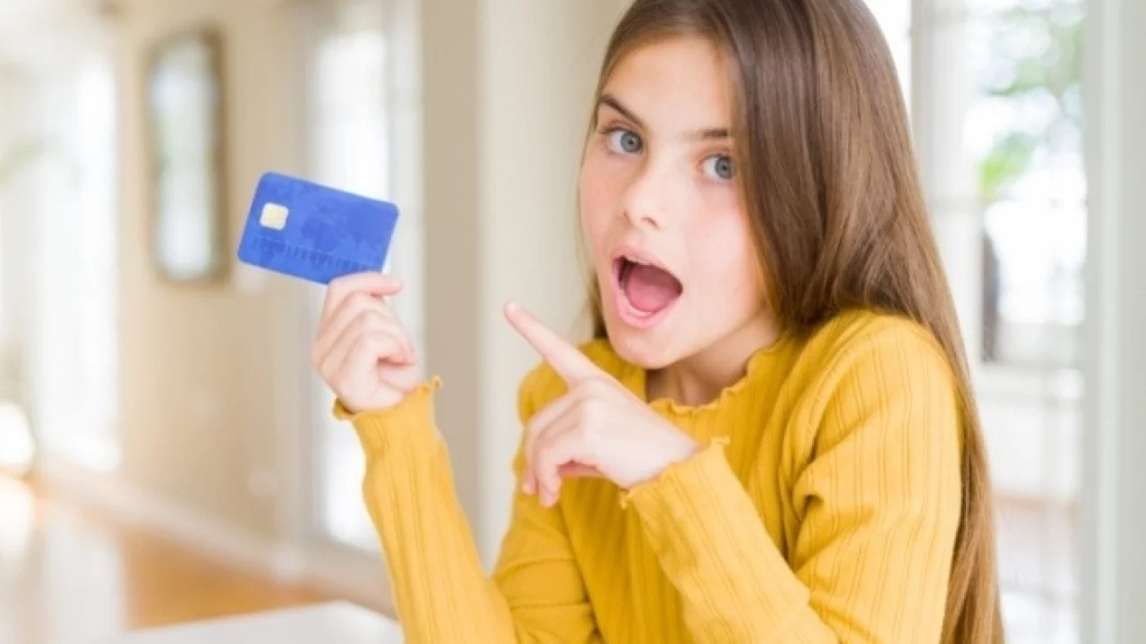 Cartão de crédito para quem está começando a vida financeira: como escolher sem errar