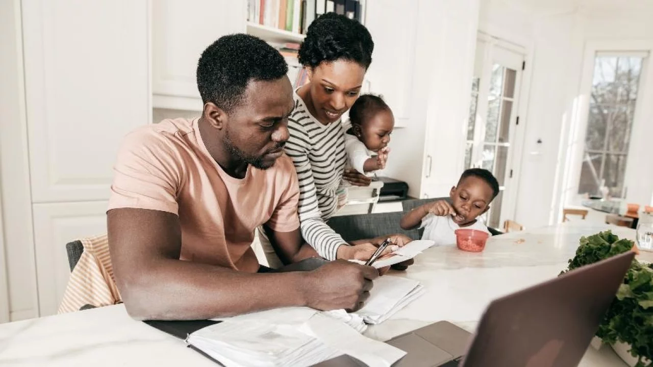 Como começar a fazer o dinheiro da família render? Conheça algumas estratégias