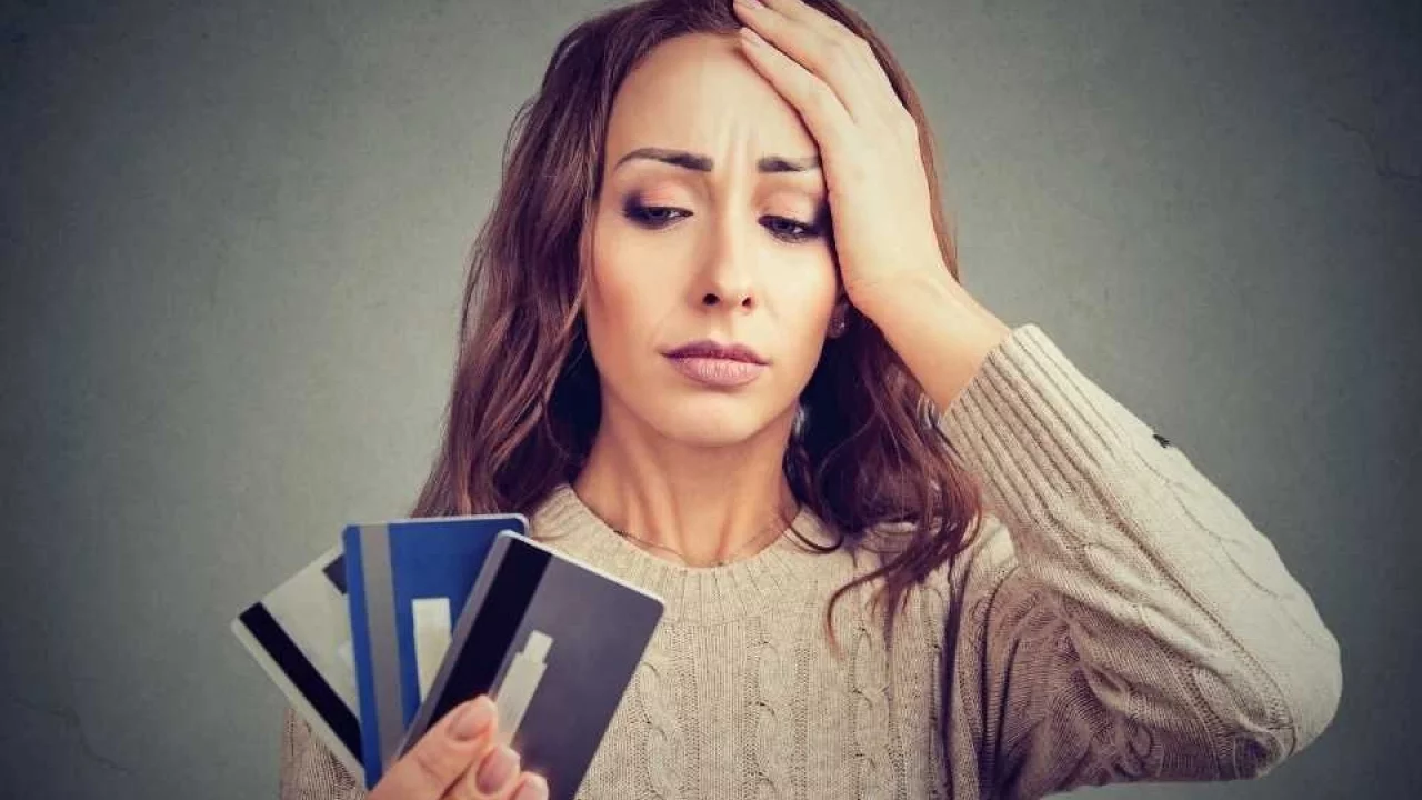 Pequenos gastos no cartão podem atrapalhar sua organização financeira?