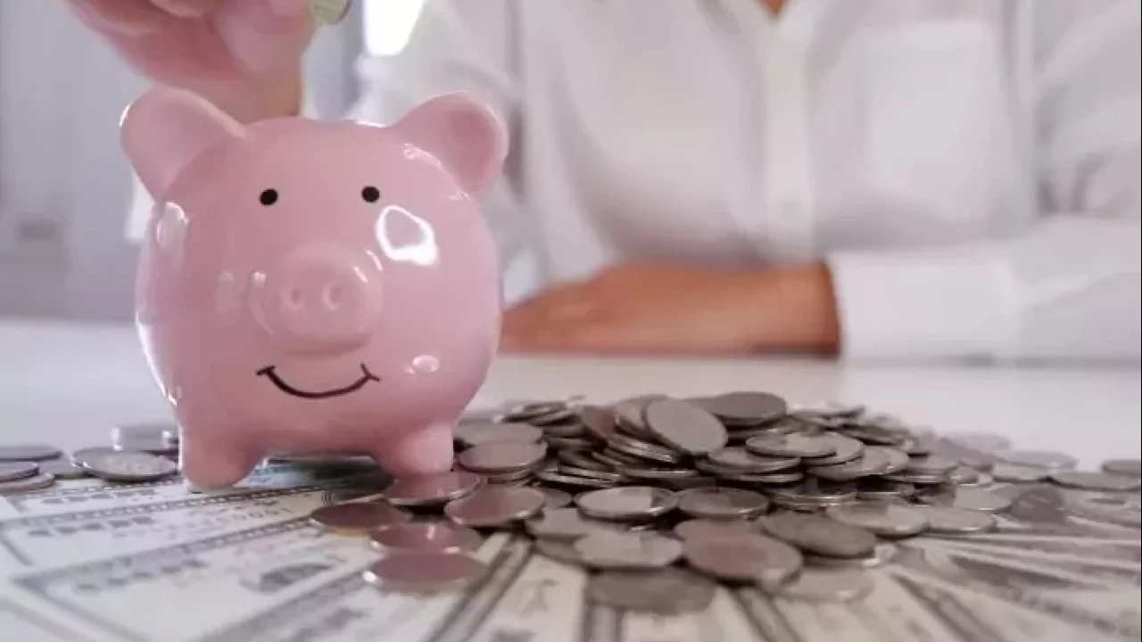 Dinheiro entrando todo dia: como autônomos podem parar de tomar decisões no saldo da conta